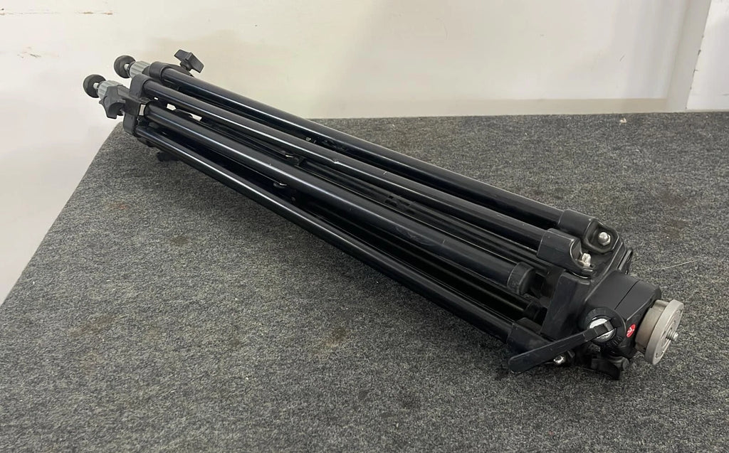 Manfrotto 028B Camera Tripod 3-Section TRIMAN CAMERA TRPD BLK W/O HD