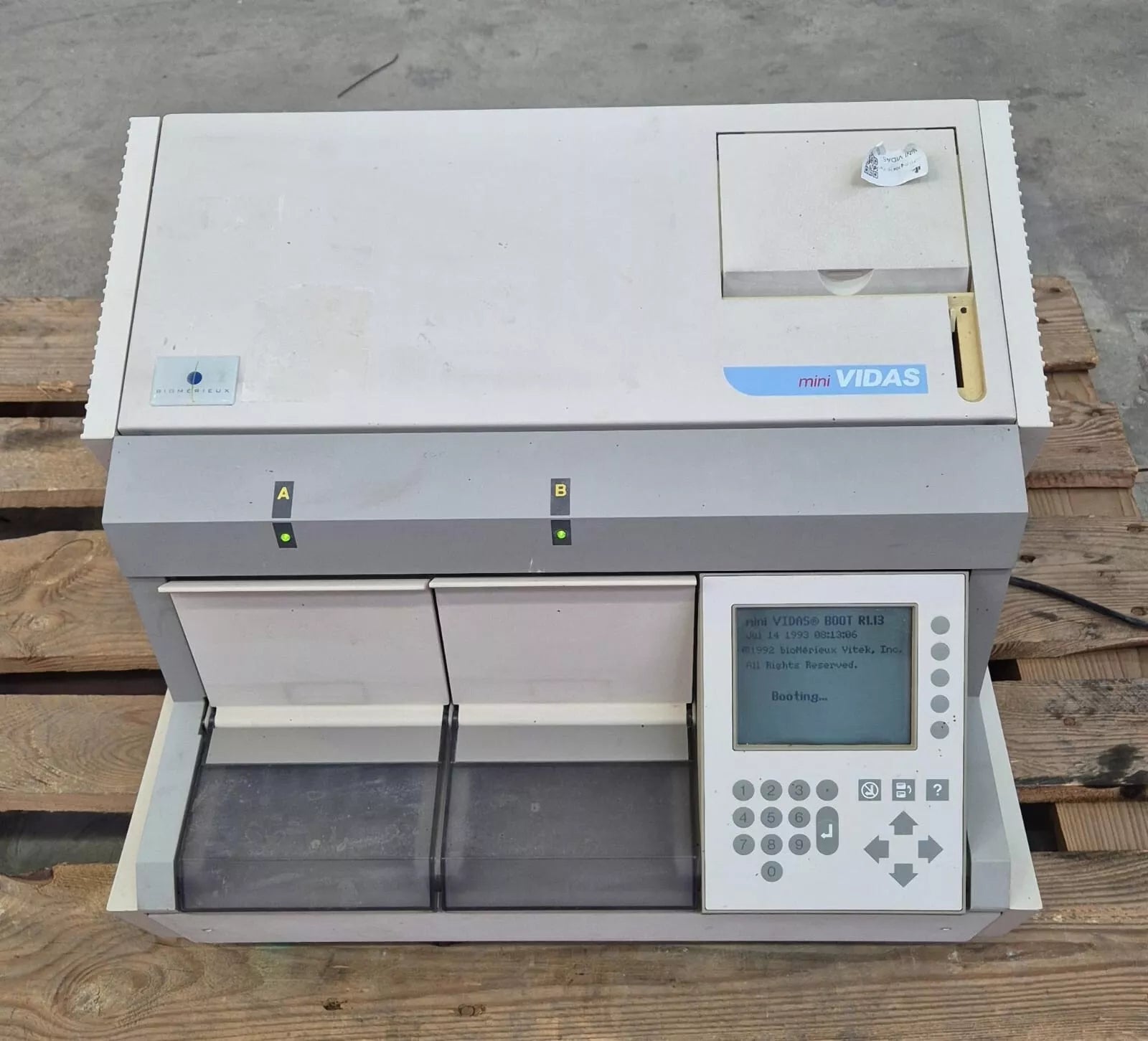 Biomerieux MINI VIDAS 12 Compact Immunoassay Microbial Analyzer **AS-IS**