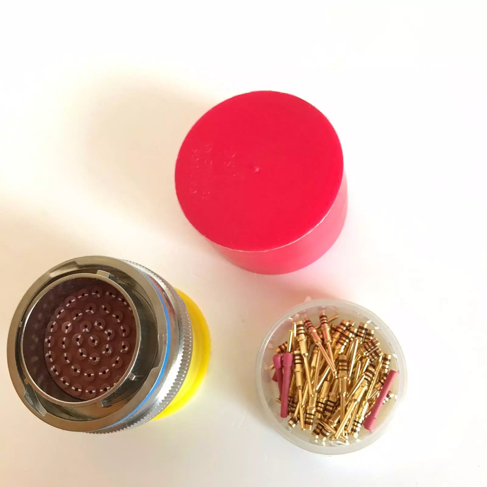 Amphenol Aerospace Mil-Spec MS3476L20-41P Circular Connectors With Pins