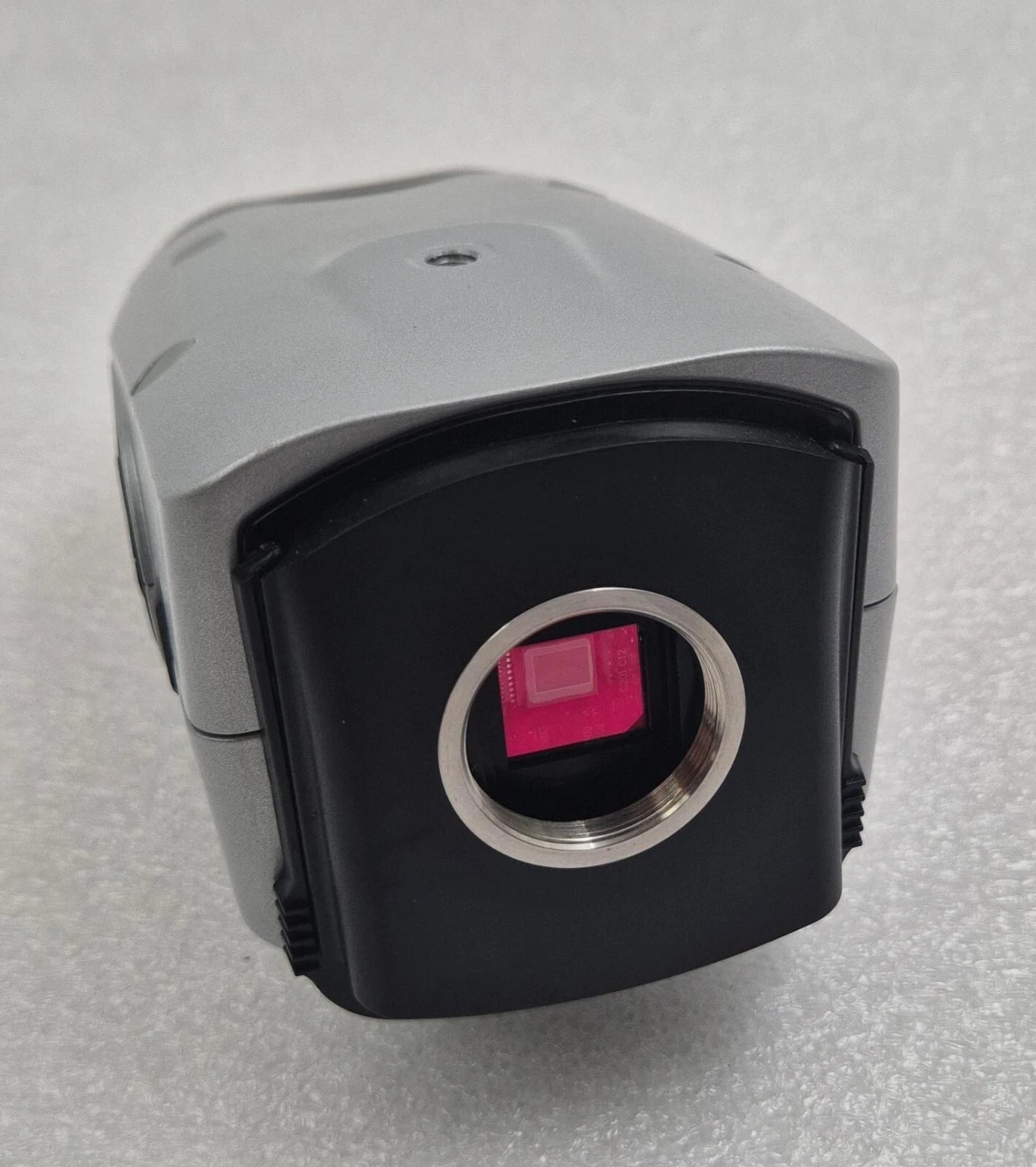 PELCO Sarix IXE10DN Network Surveillance CCTV Camera 1.3 Mega Pixel