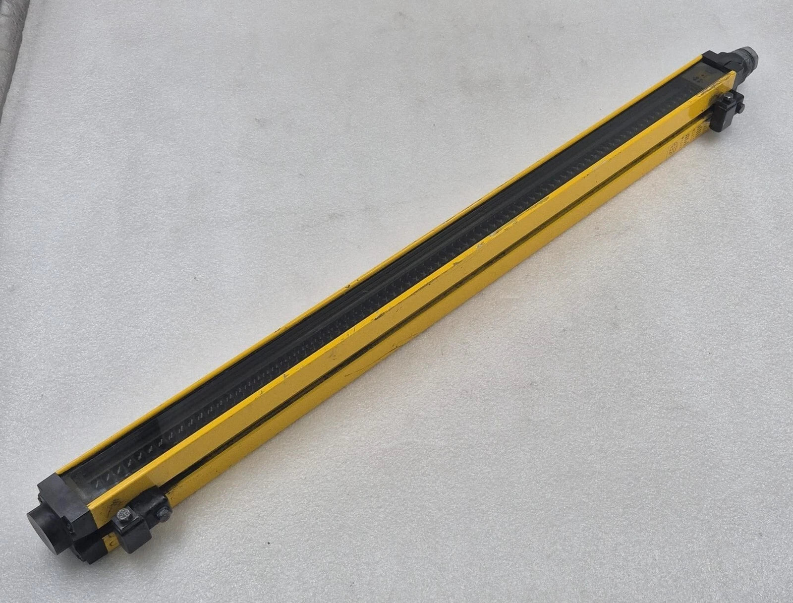 SICK C4000 C40S-0601CA010 Photoelectric Sensor 1018593 Safety Light Sender