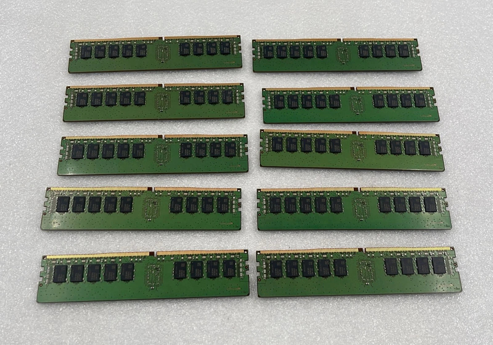[LOT 10] SAMSUNG 16GB 1Rx4 PC4-2400T M393A2K40BB1-CRC0Q DDR4 Server Memory RAM