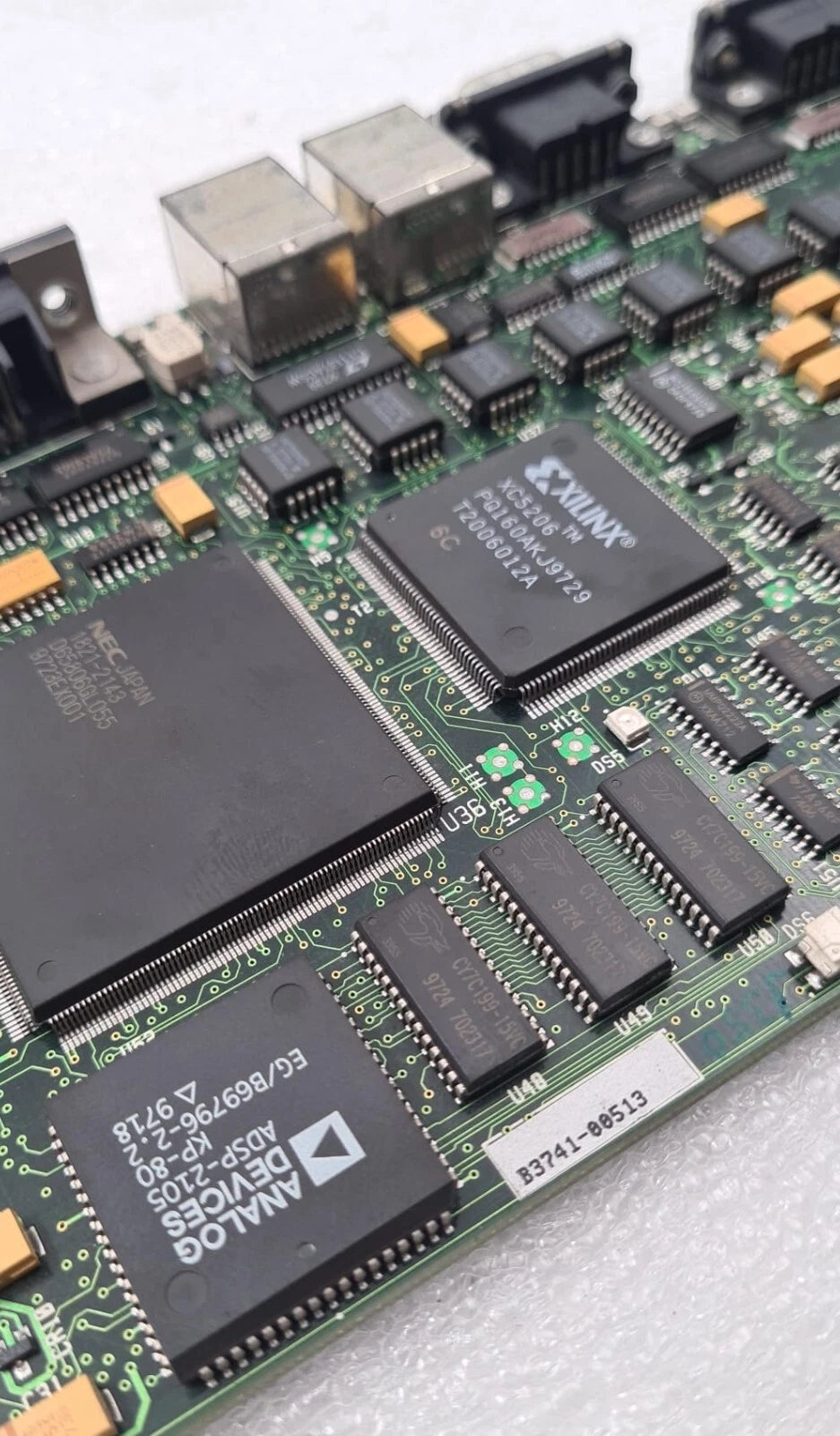 HP Agilent G1329-66500 processor and memory chips close-up