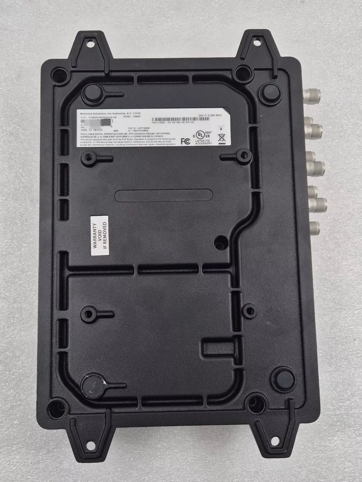 Motorola FX9500 FX9500-81324D41-US 8-Channel UHF RFID Reader 24V