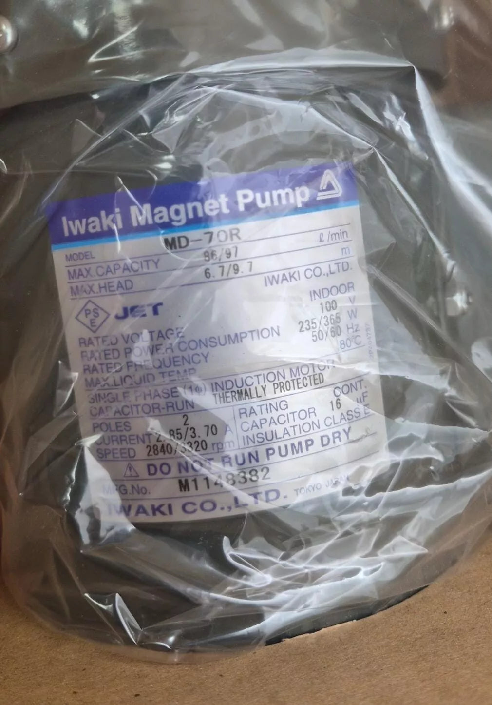 Iwaki MD-70R magnetic drive water pump industrial fluid transfer pump