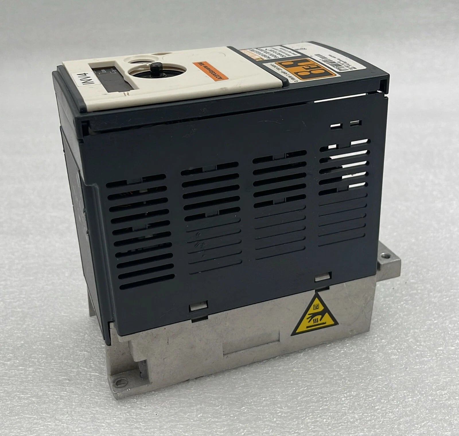 B&R Automation ACOPOSinverter X64 8I64S200018.000-1 0,18kW 0,25HP V5.1