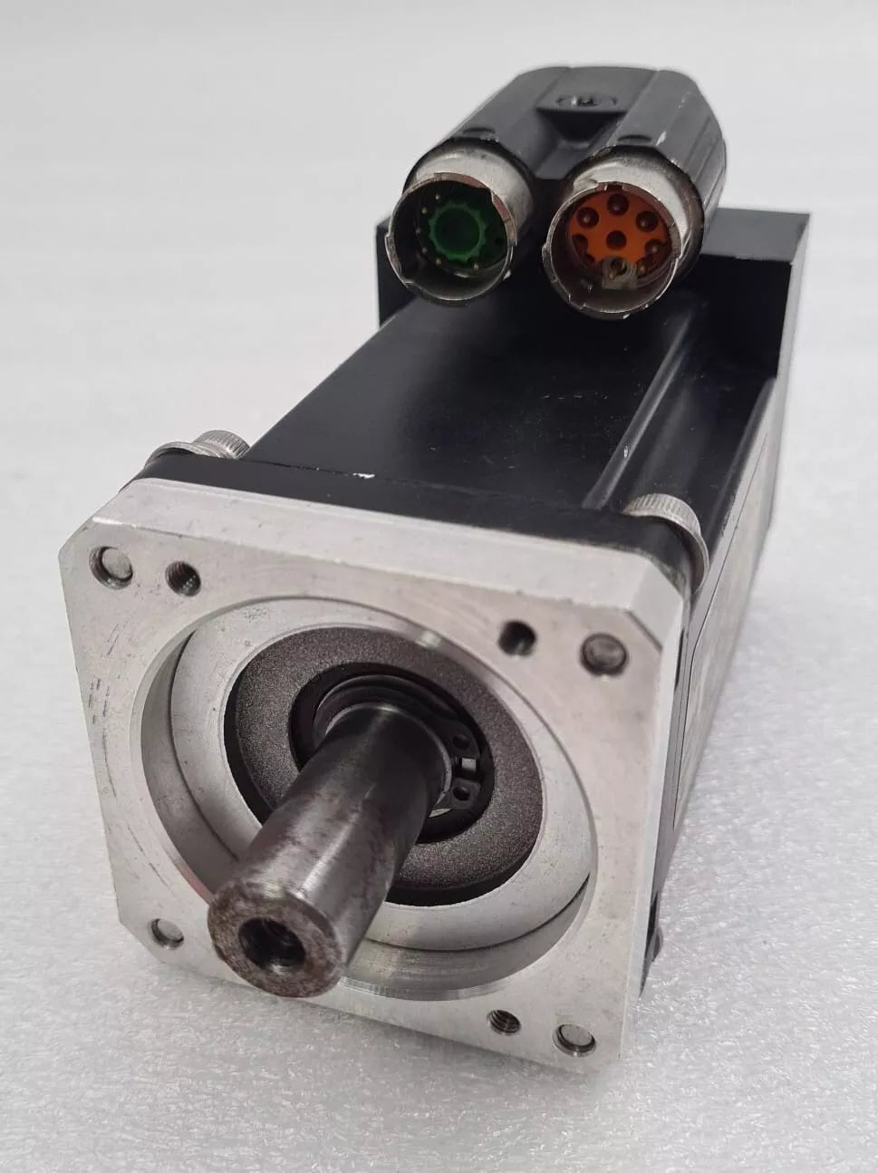 B&R Automation 8LVA23.R0015D000-0 Synchronous Servo Motor