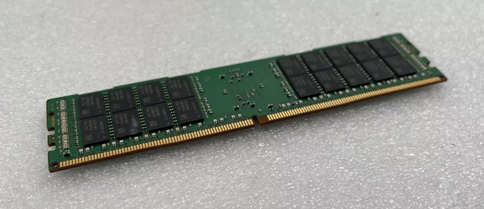 [LOT 8]  Samsung 32GB 2Rx4 PC4-2400T M393A4K40BB1-CRC0Q DDR4 Memory Server RAM