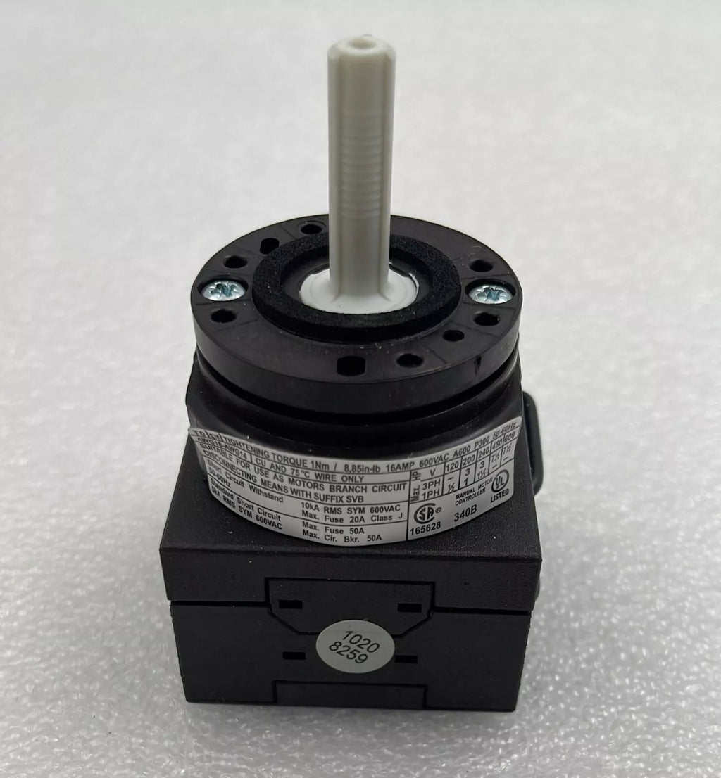 [LOT 2] NEW- Eaton T0-2-8211/E IEC / EN 60947-3 Position Group Switch On Off UPS