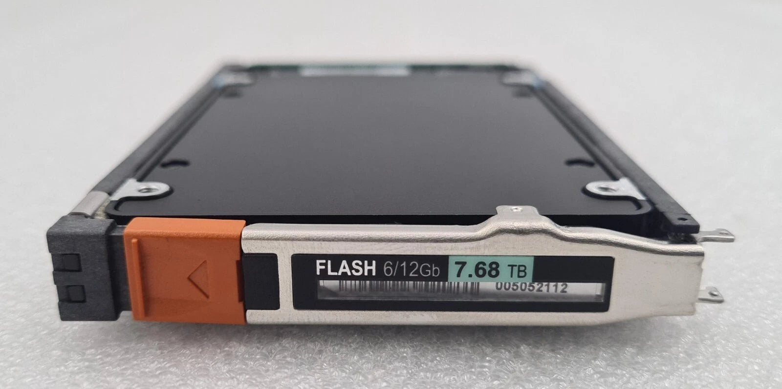 SAMSUNG 7.68TB SAS 12Gb/s 2.5" FLASH SSD MZ-ILS7T60 MZILS7T6HMLS-000C3 PM1633a