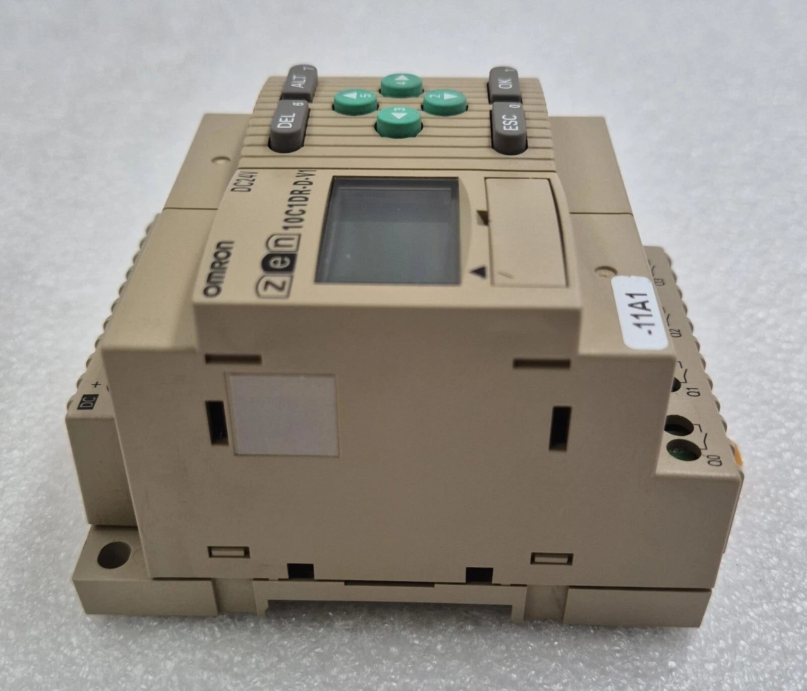 OMRON ZEN-10C1DR-D-V1 CPU UNIT & ZEN-8EDR IN/OUT UNIT PROGRAMMABLE RELAY