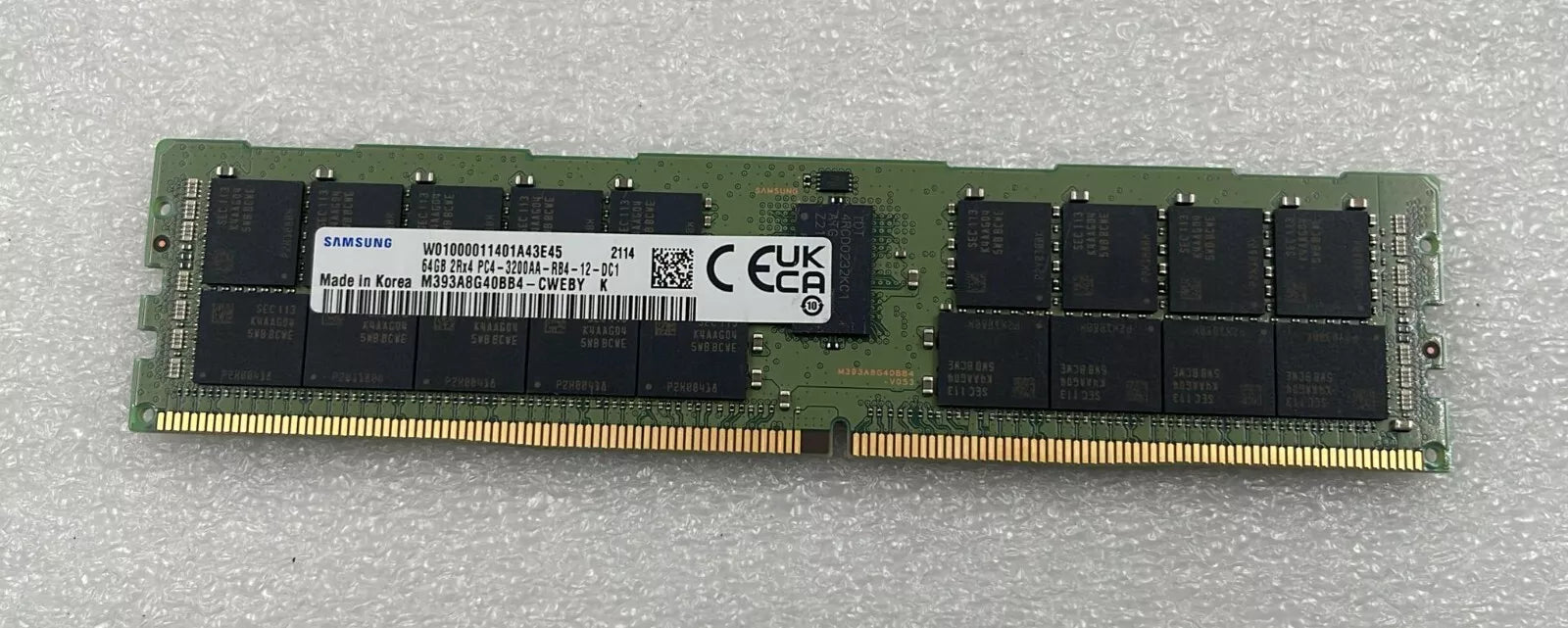 Samsung 64GB 2Rx4 PC4-3200AA M393A8G40BB4-CWEBY Server Memory RAM