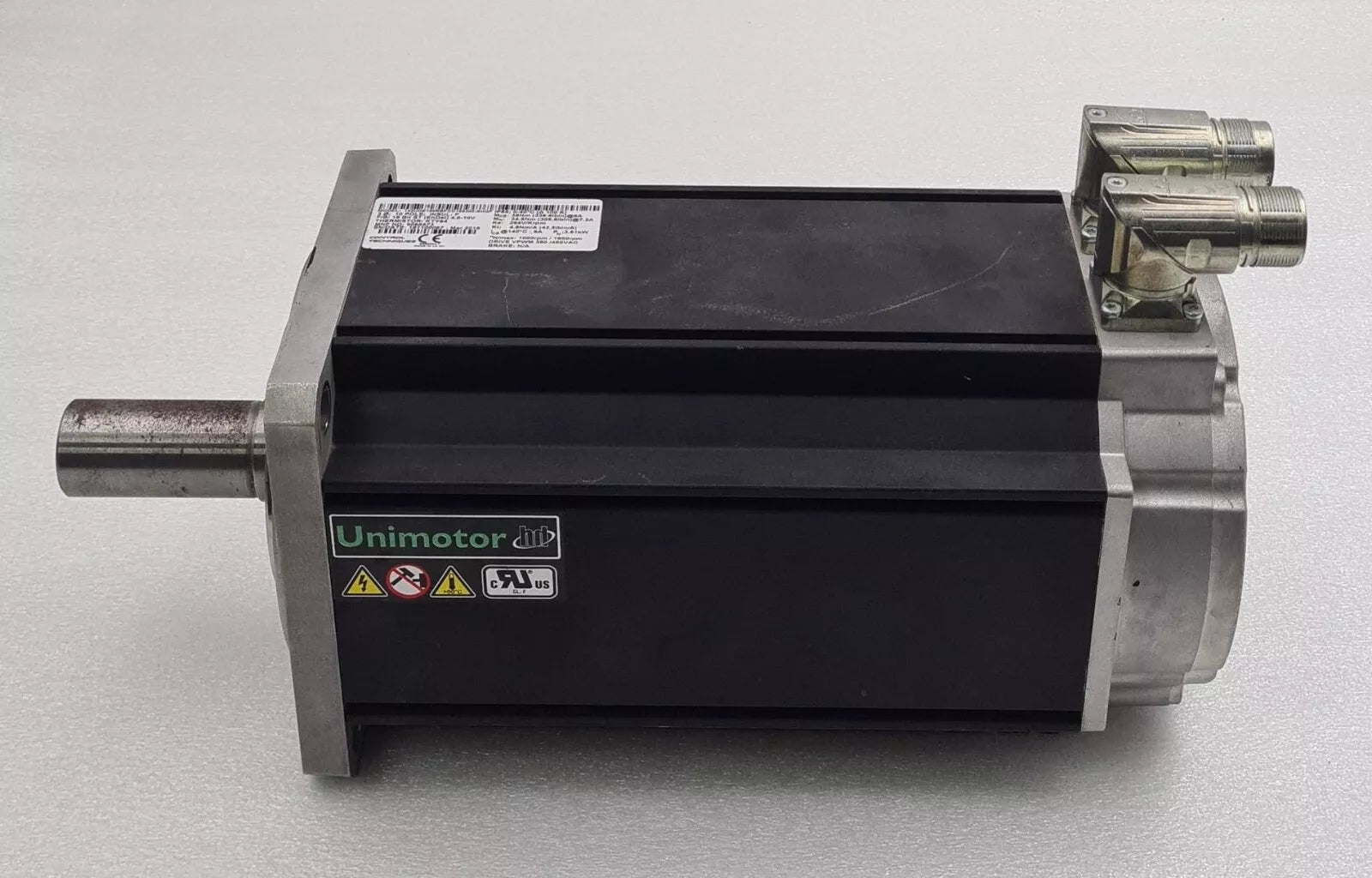 Control Techniques Unimotor 142UDE100RBFCC165300-SHQF Servo Motor 10-Pole 3.61kW