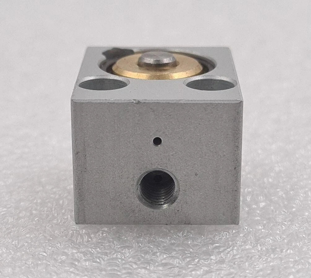 NEW - CAMOZZI QN series QN1A12A04 Miniature Air Cylinder Short Stroke 10-bar 24A