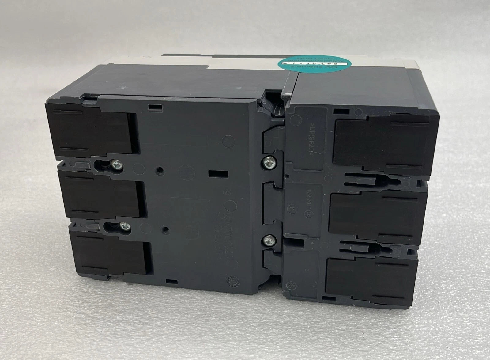 Siemens VL160 Circuit Breaker 3VL2716-1AA33-0AA0 W/Current Trigger 3VL9210-7DC30