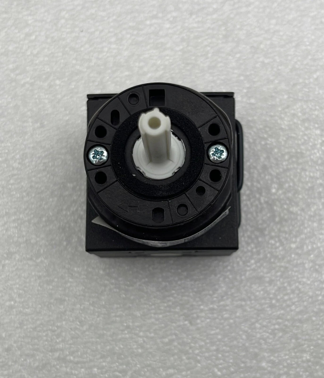 [LOT 2] NEW- Eaton T0-2-8211/E IEC / EN 60947-3 Position Group Switch On Off UPS