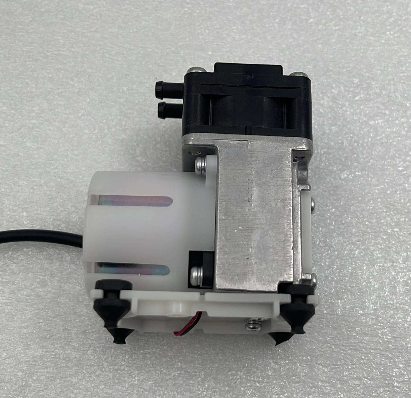 Nitto Kohki DP0102S-0001 Compressor Vacuum Pump 24Vdc 0.5A