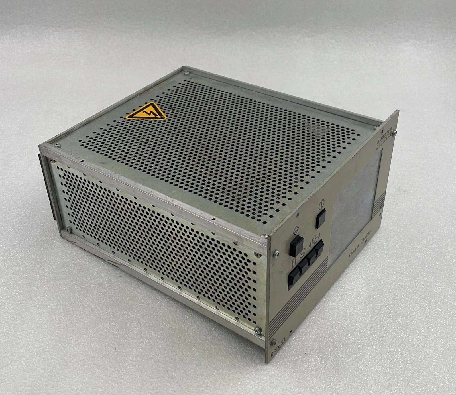 Pfeiffer Balzers TCP 380 Power Supply PM C01 490 Turbo Pump Controller