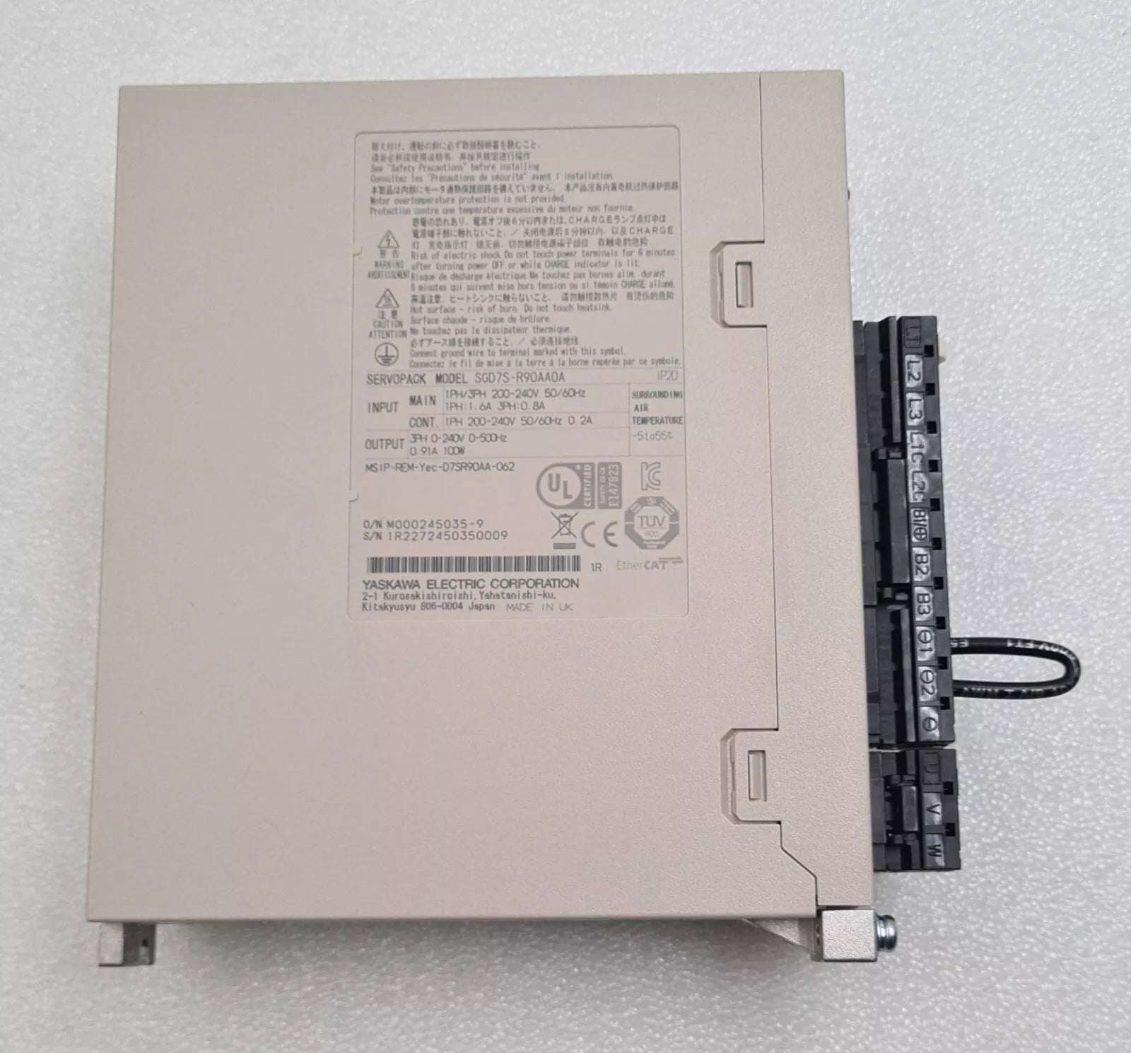 NEW - YASKAWA SERVOPACK SGD7S-R90AA0A Servo Driver 200V