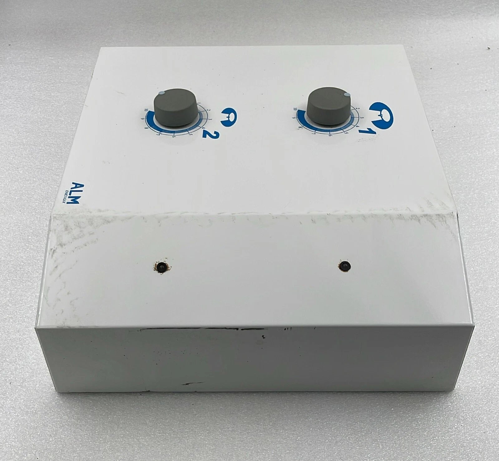 ALM Energix WPS 000-2-M-01 operating room surgical light control unit front view