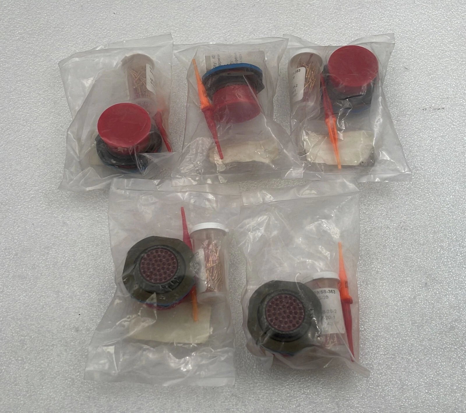 [LOT 5 PCS] Amphenol D38999/24WG41PN Circular MIL Spec Connector