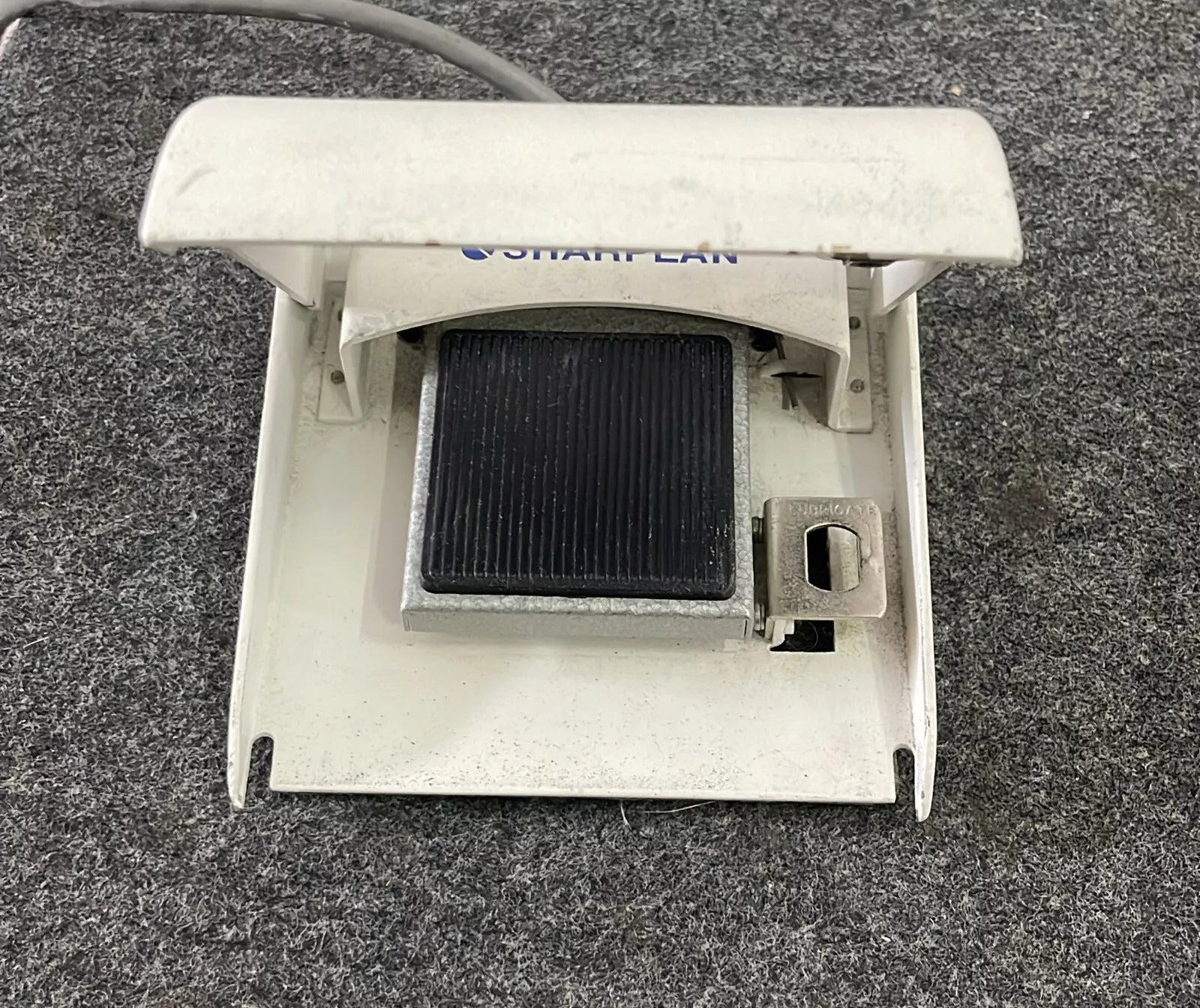 Sharplan 15F 110V 3.25A surgical laser system