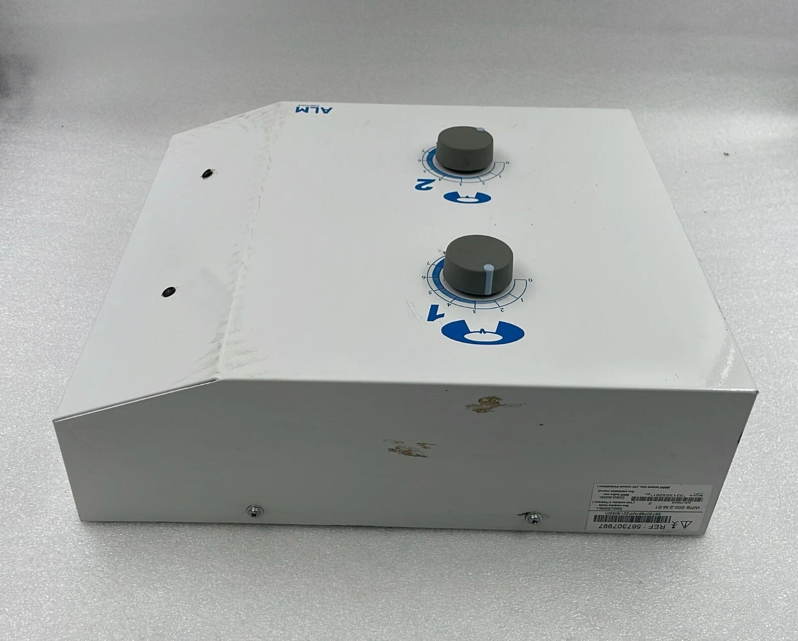 ALM Energix WPS 000-2-M-01 operating room surgical light control unit front view