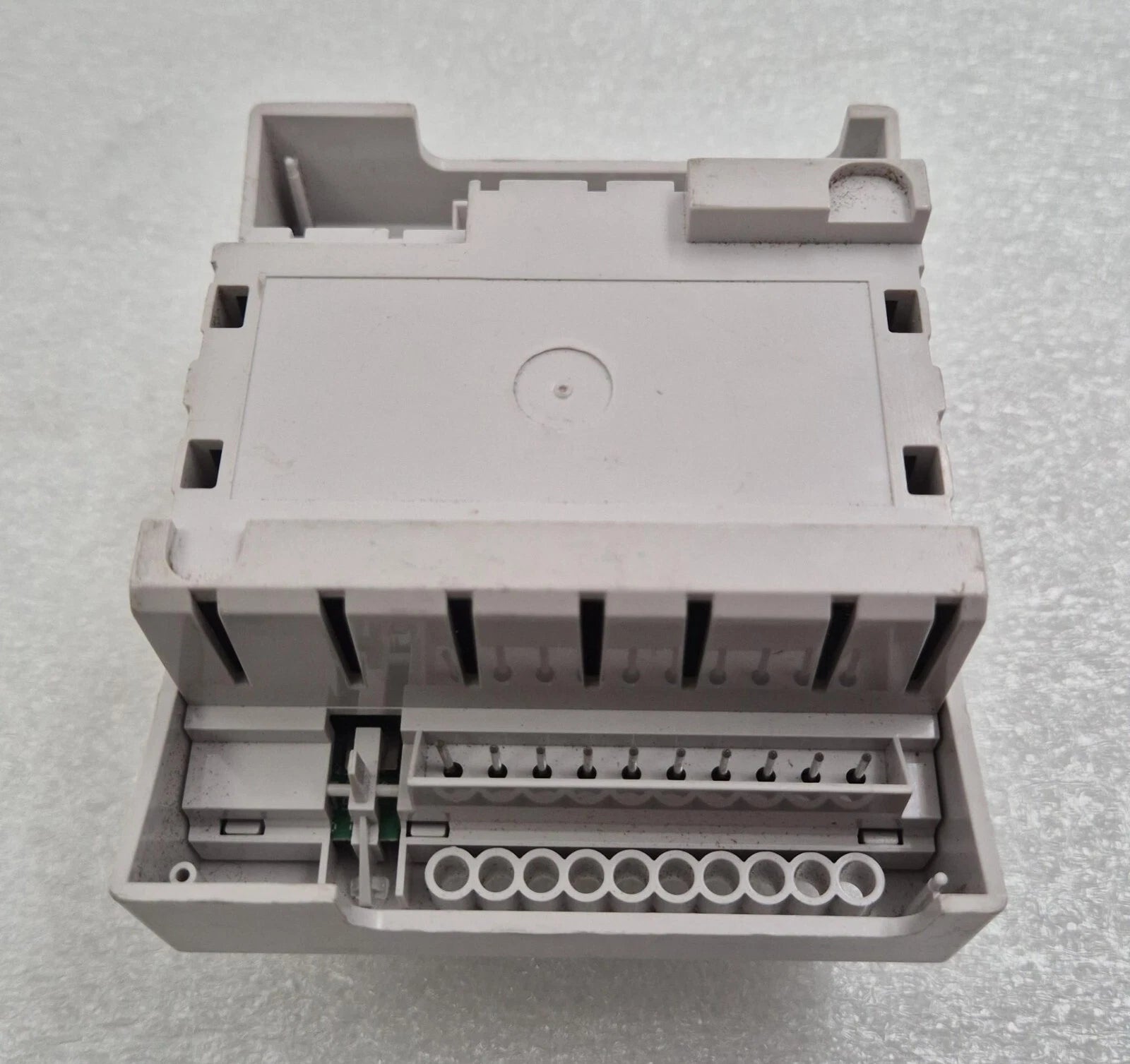 Schneider Electric TAC Xenta 527-NPR Web Server **AS-IS**