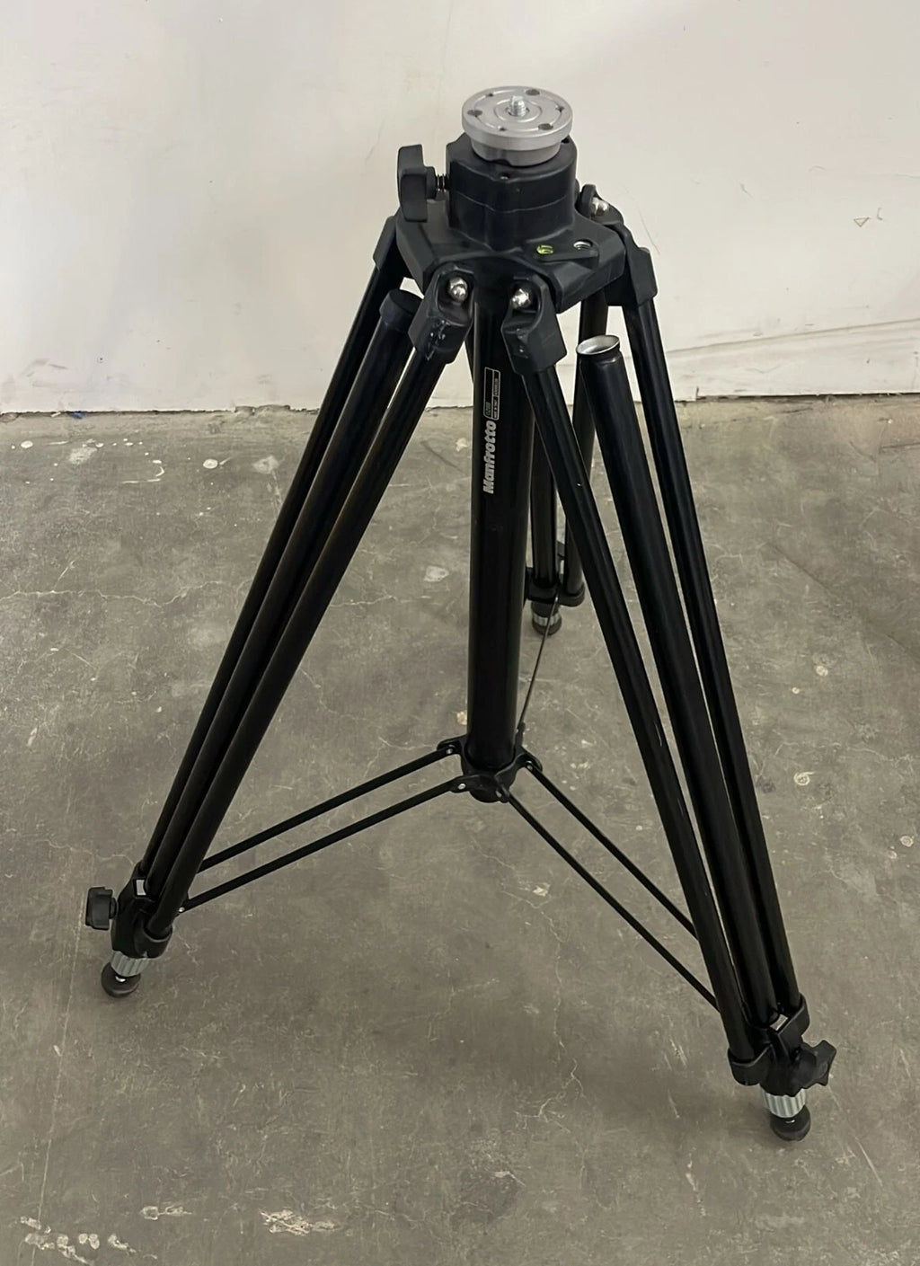 Manfrotto 028B Camera Tripod 3-Section TRIMAN CAMERA TRPD BLK W/O HD