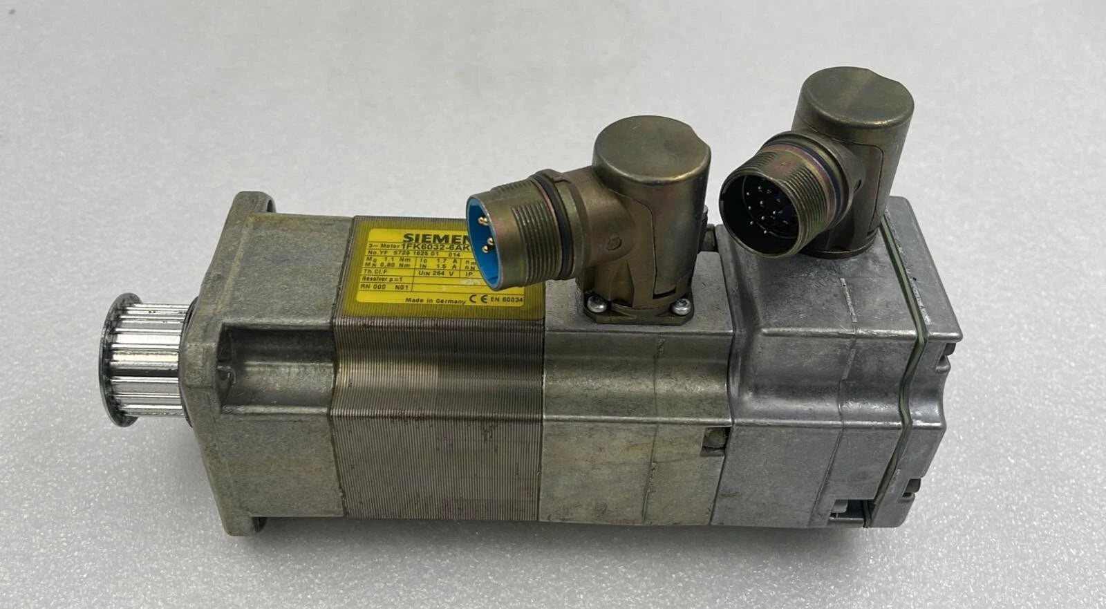 Siemens 1FK6032-6AK71-1TG0 Servo Motor