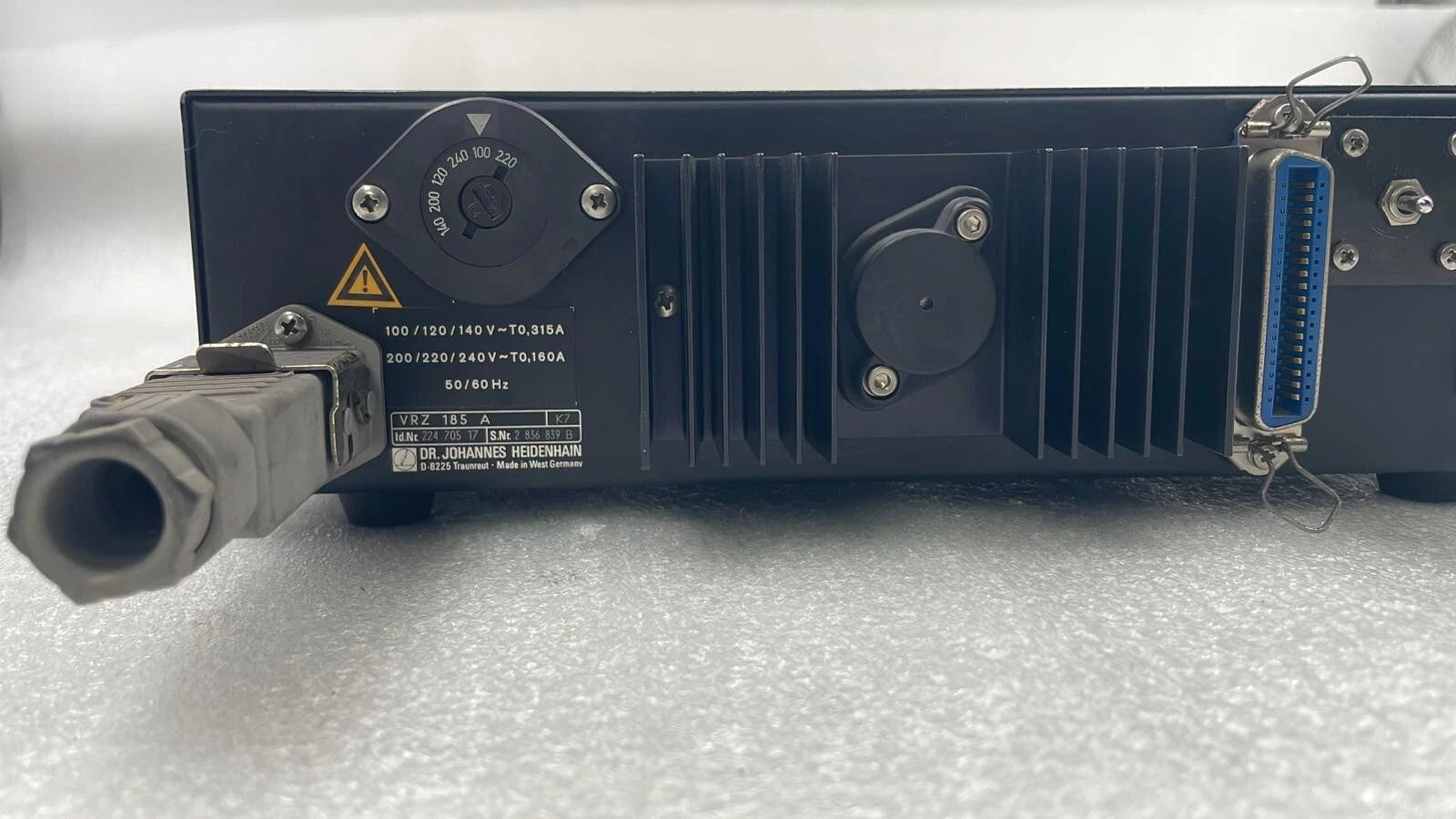 HEIDENHAIN VRZ 185A 224 705 17 Position Display Unit