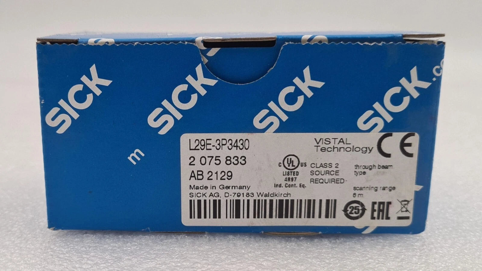 NEW - SICK L29E-3P3430 2075833 Photoelectric Sensor