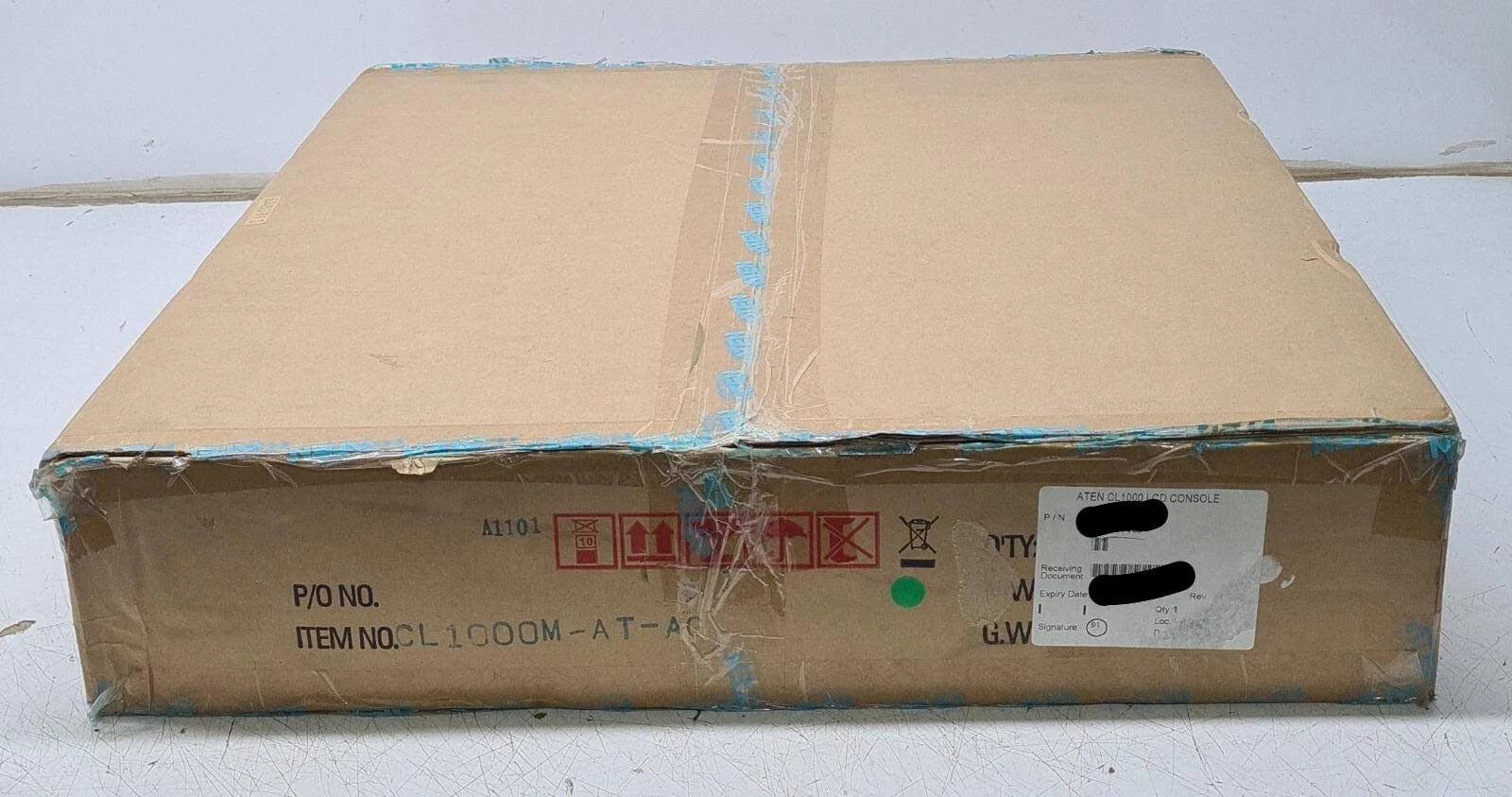 ATEN Slideaway 17" LCD CL1000 CL1000MAG Console W/ Rack Mount *NEW KIT