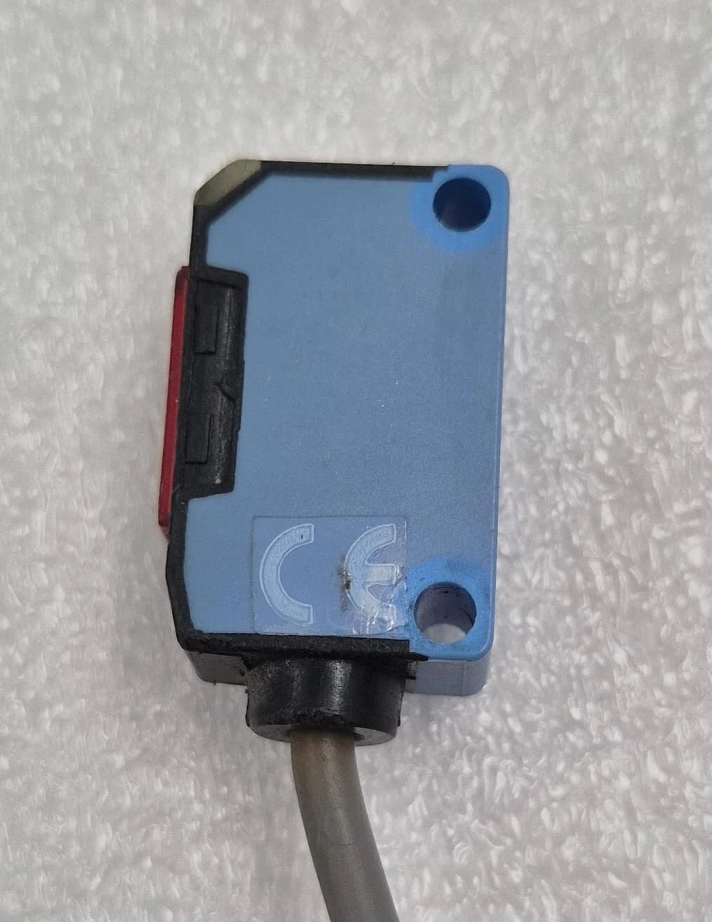 SICK WT150-P162 0051F Photoelectric Switch Sensor Detector DC 10-30V