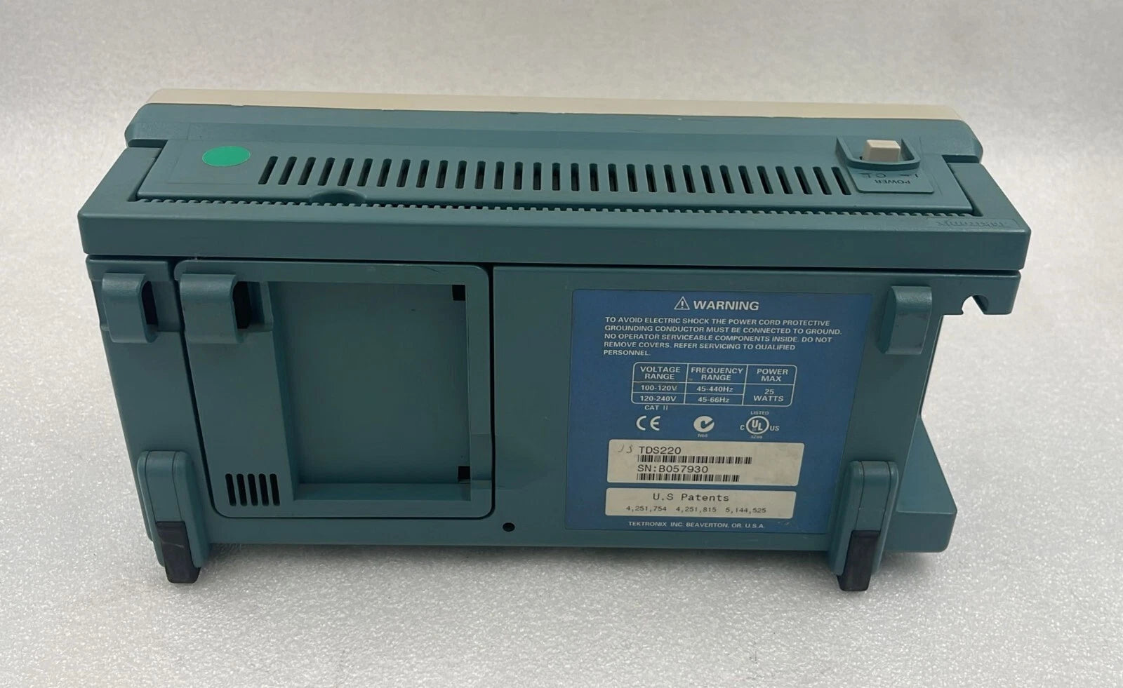 Tektronix TDS 220 Two-Channel Digital Real-Time Oscilloscope 100MHz 1GS/s