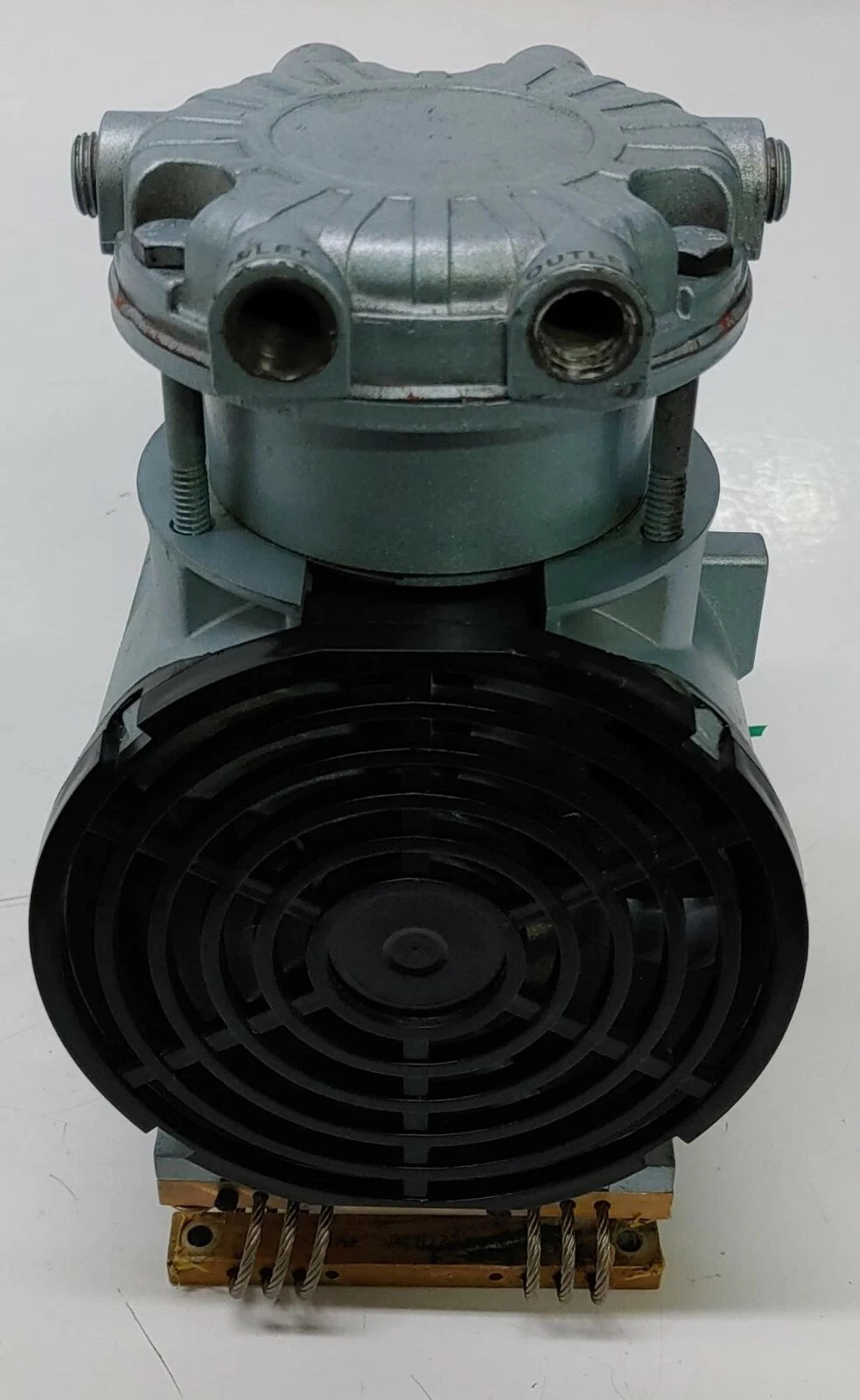 ROC-R GAST Model: ROA-P201-AA 115Volts 4.2Amps 60HZ 100PSI/6.9BAR ROCK-R