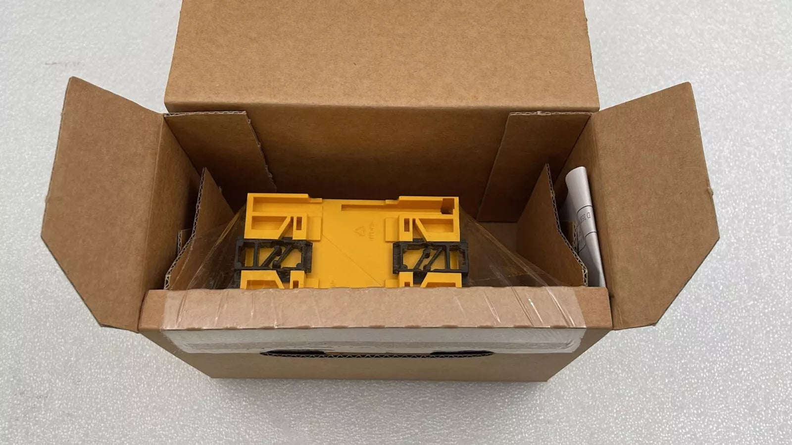 **NEW - Bender IR450-R Insulation Monitor