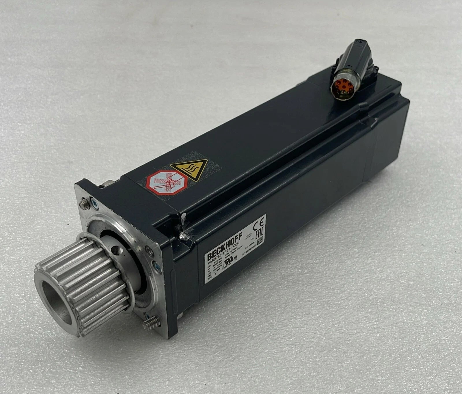 BECKHOFF AM8033-1F21-0000 Servo Motor 6000rpm 1.7kW 24VDC