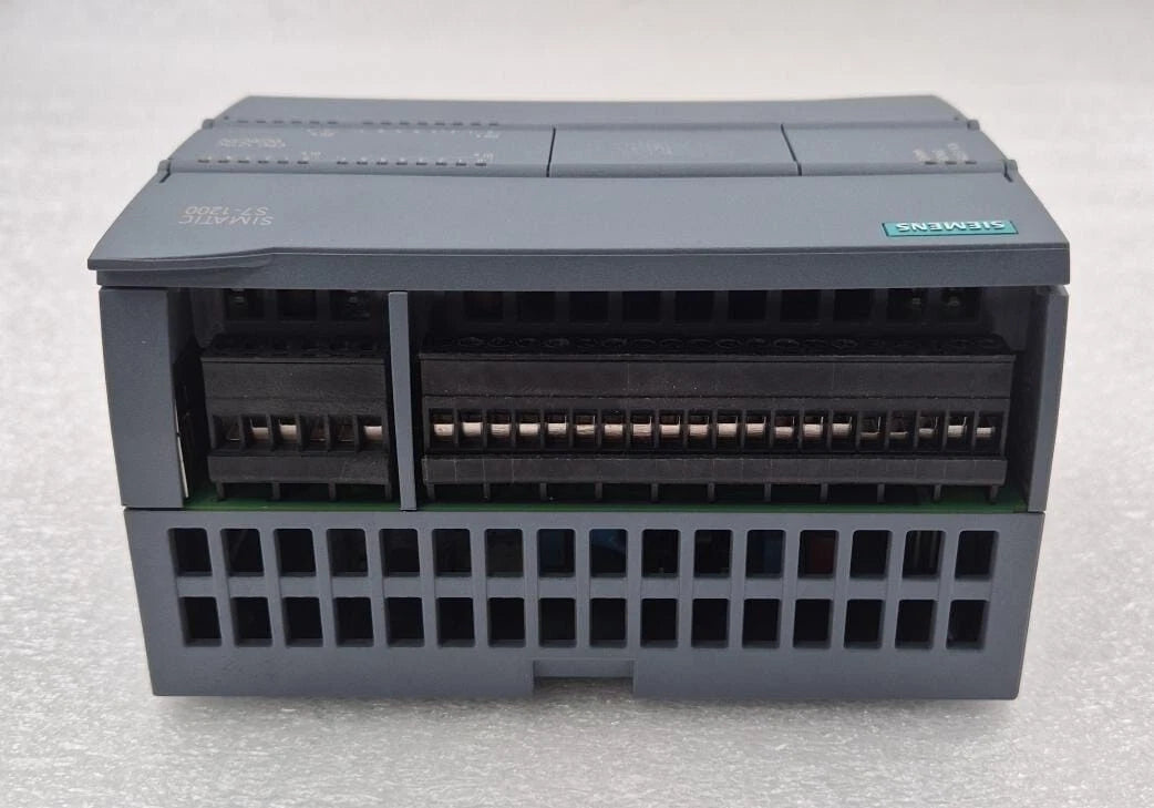 Siemens SIMATIC S7-1200 CPU 1215C 6ES7215-1AG40-0XB0 PLC