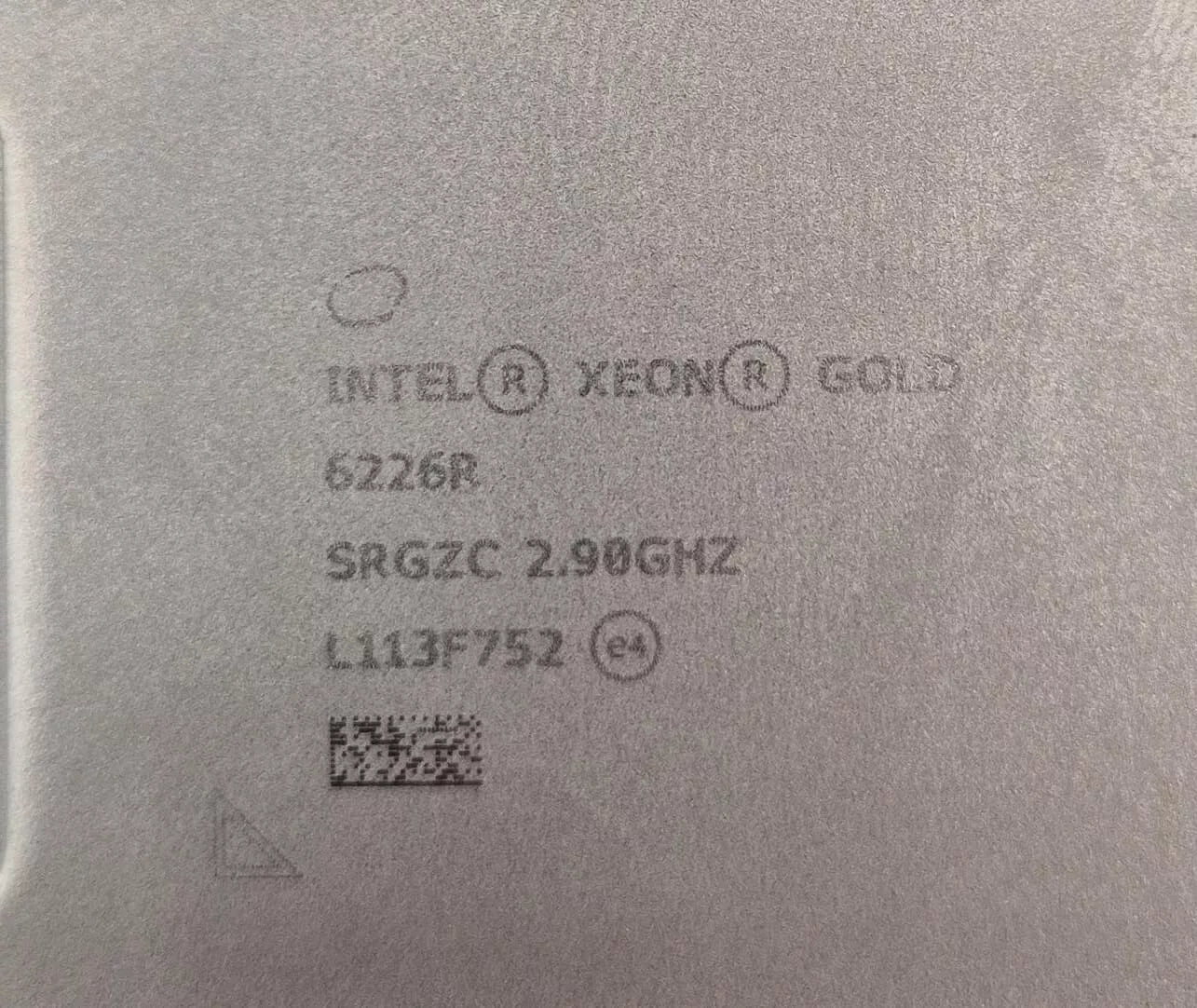 Intel Xeon Gold 6226R SRGZC 2.90GHZ 16-Core CPU Processor