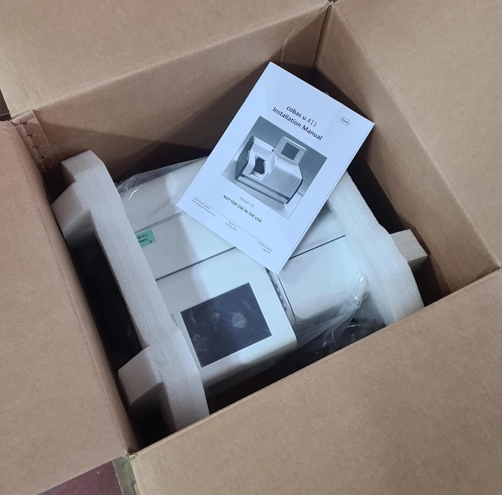 Roche Cobas U-411 urine analyzer 100-240V