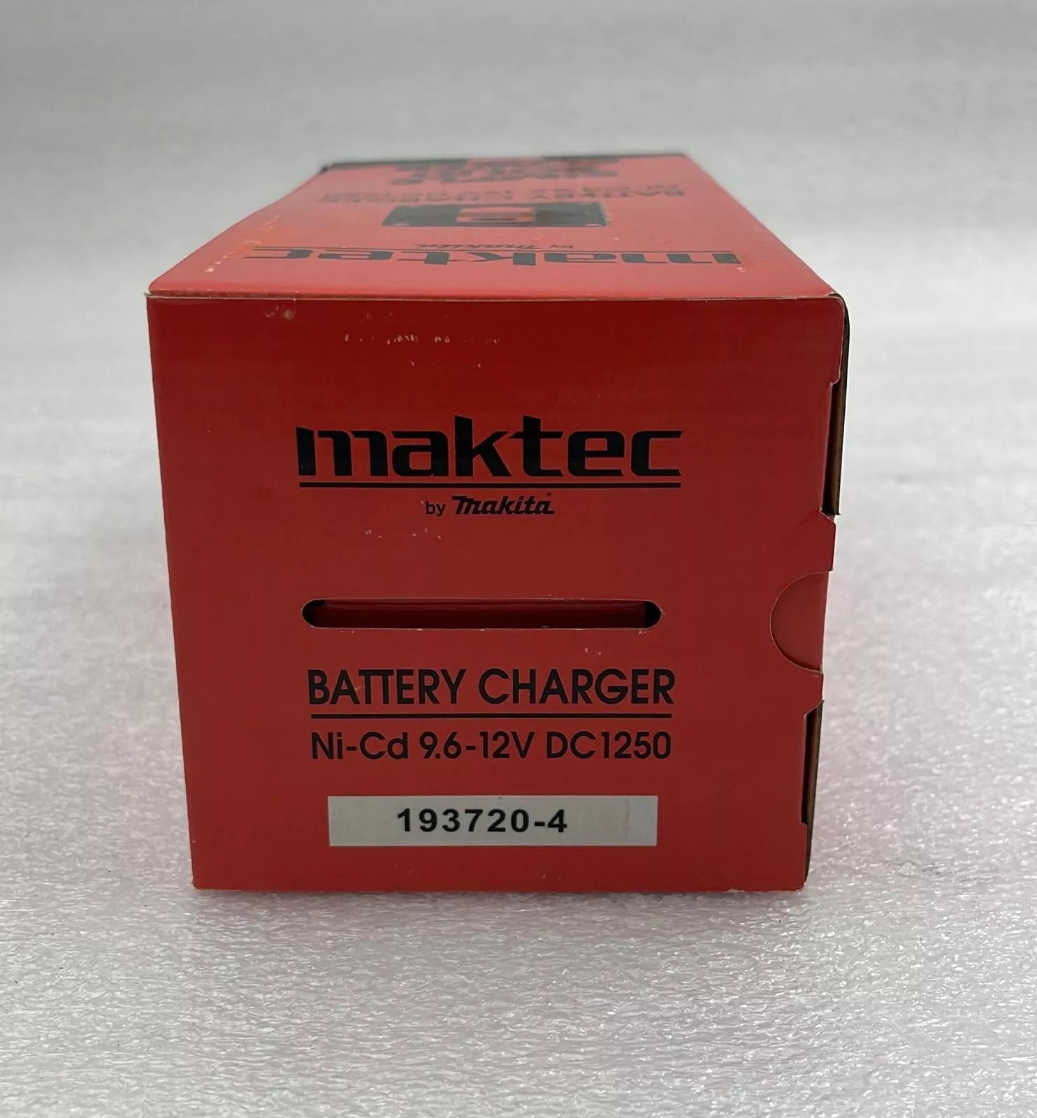 [LOT 12 PCS] Maktec By Makita DC1250 Ni-Cd 9.6-12V Battery Charger