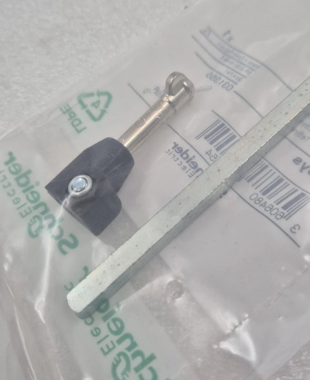 *NEW* Schneider GV3APN01 Circuit Breaker Rotary Handle Kit Black Handle GV3P/L