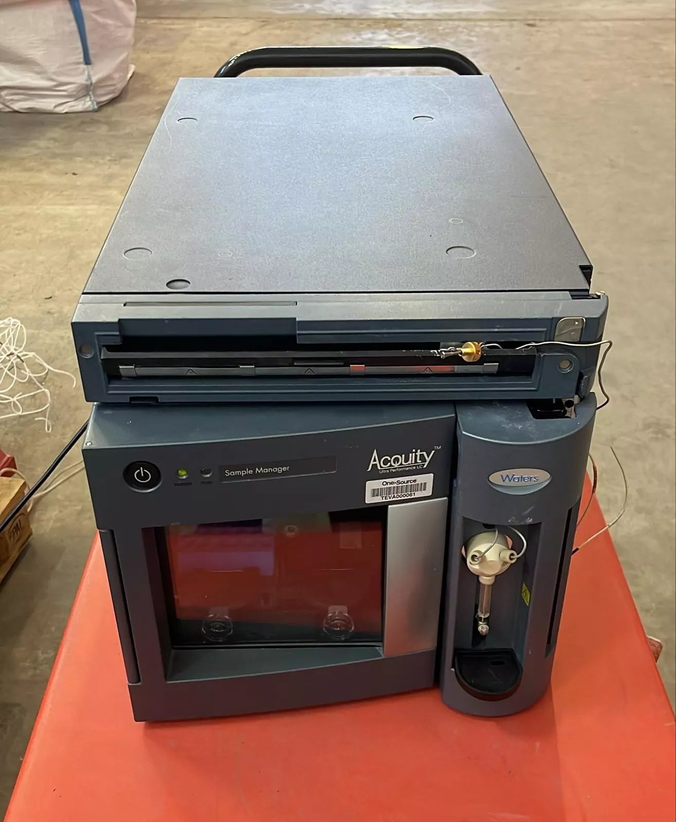 Waters Acquity Sample Manager UPLC 186015006 W/ Temperature Column Heater *AS IS