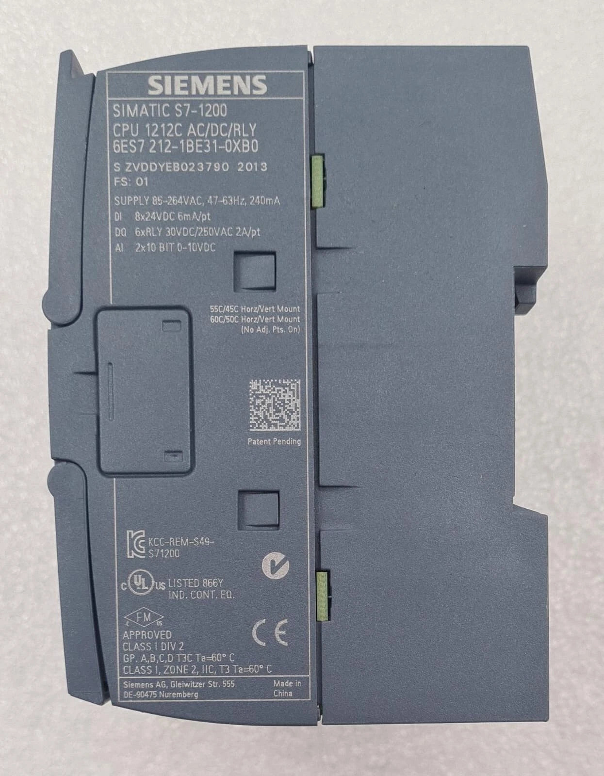 NEW - SIEMENS SIMATIC S7-1200 CPU 1212C AC/DC/RLY 6ES7 212-1BE31-0XB0 Module