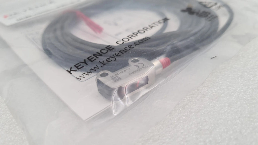 [LOT 3 PCS] NEW SEALED - KEYENCE PR-MB30N3 Photoelectric Sensor 24MB3N3