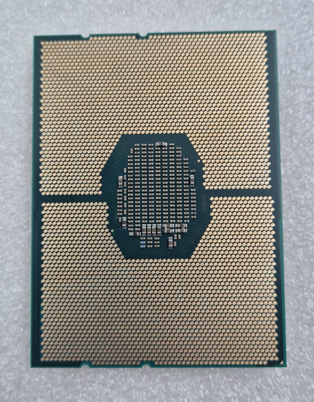 Intel Xeon Gold 6226R SRGZC 2.90GHZ 16-Core CPU Processor