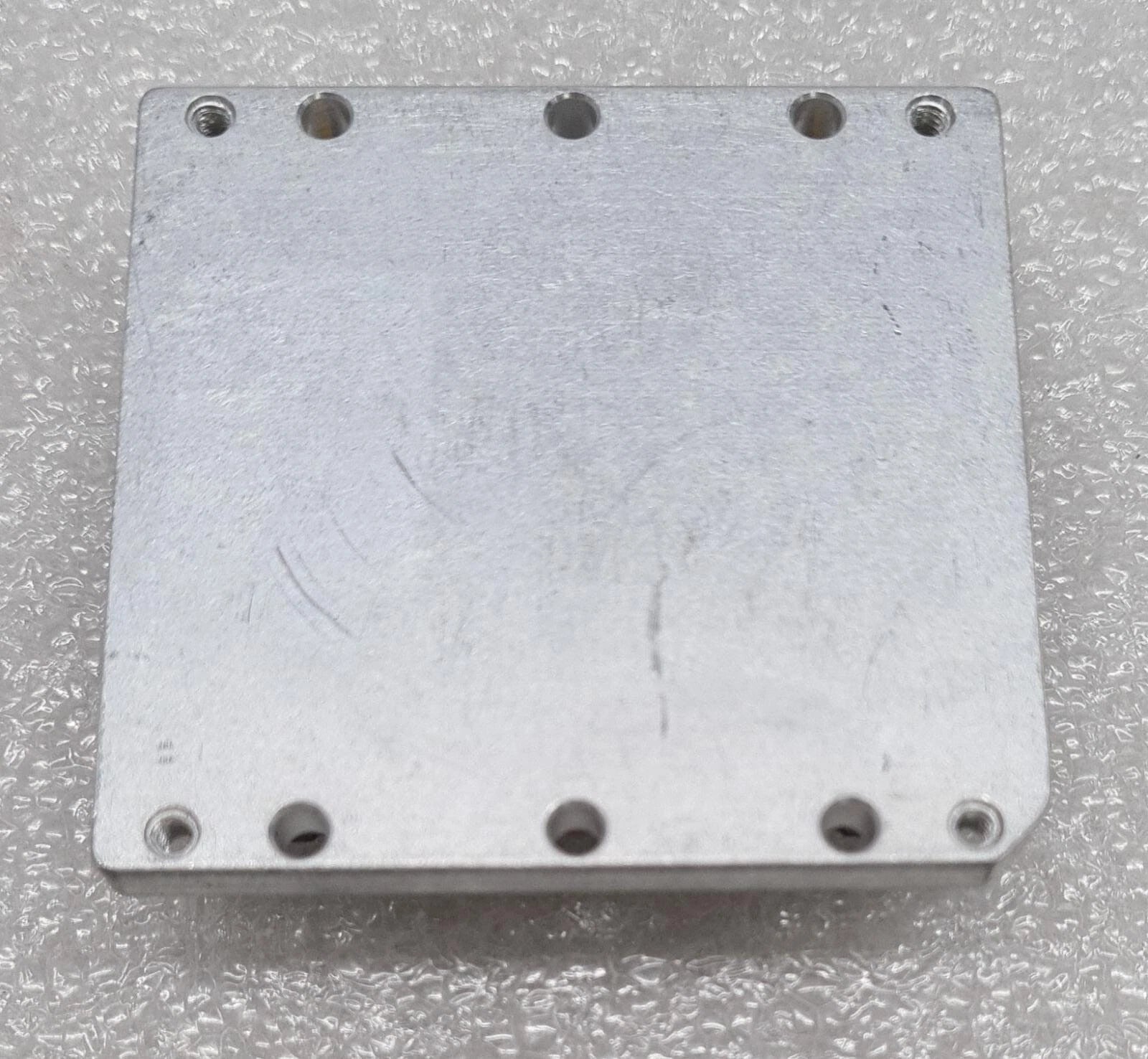 VICOR M-FIAM5BH23 Thru Hole Input Attenuator Module