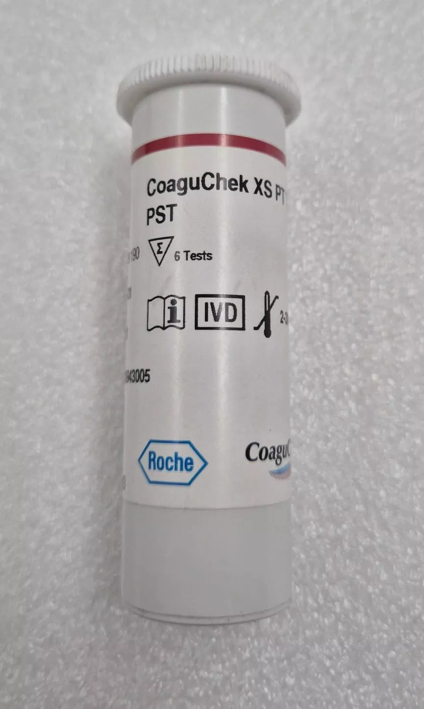 Roche CoaguChek XS Coagulation Meter Cat/Typ 03666794 W/ Case 2* Test Strips