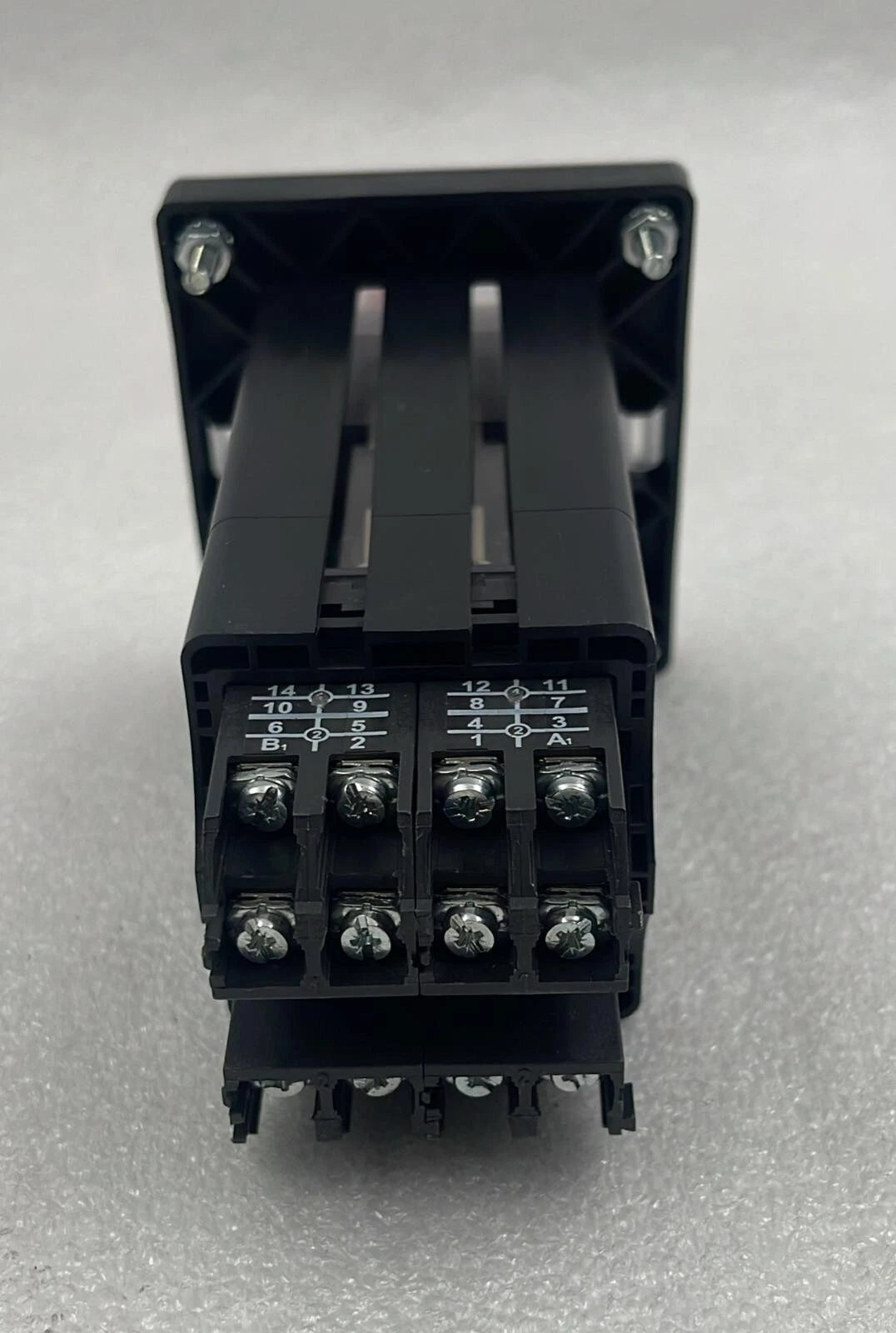 Siemens 7PA2341 LOCKOUT FAST RELAY 4NC/NO